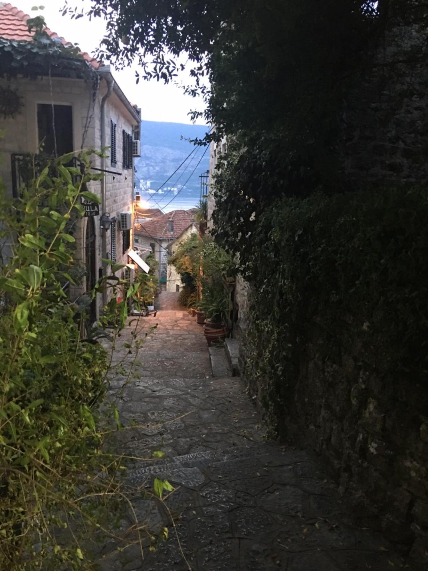 Apartment Simo Herceg Novi Exterior foto